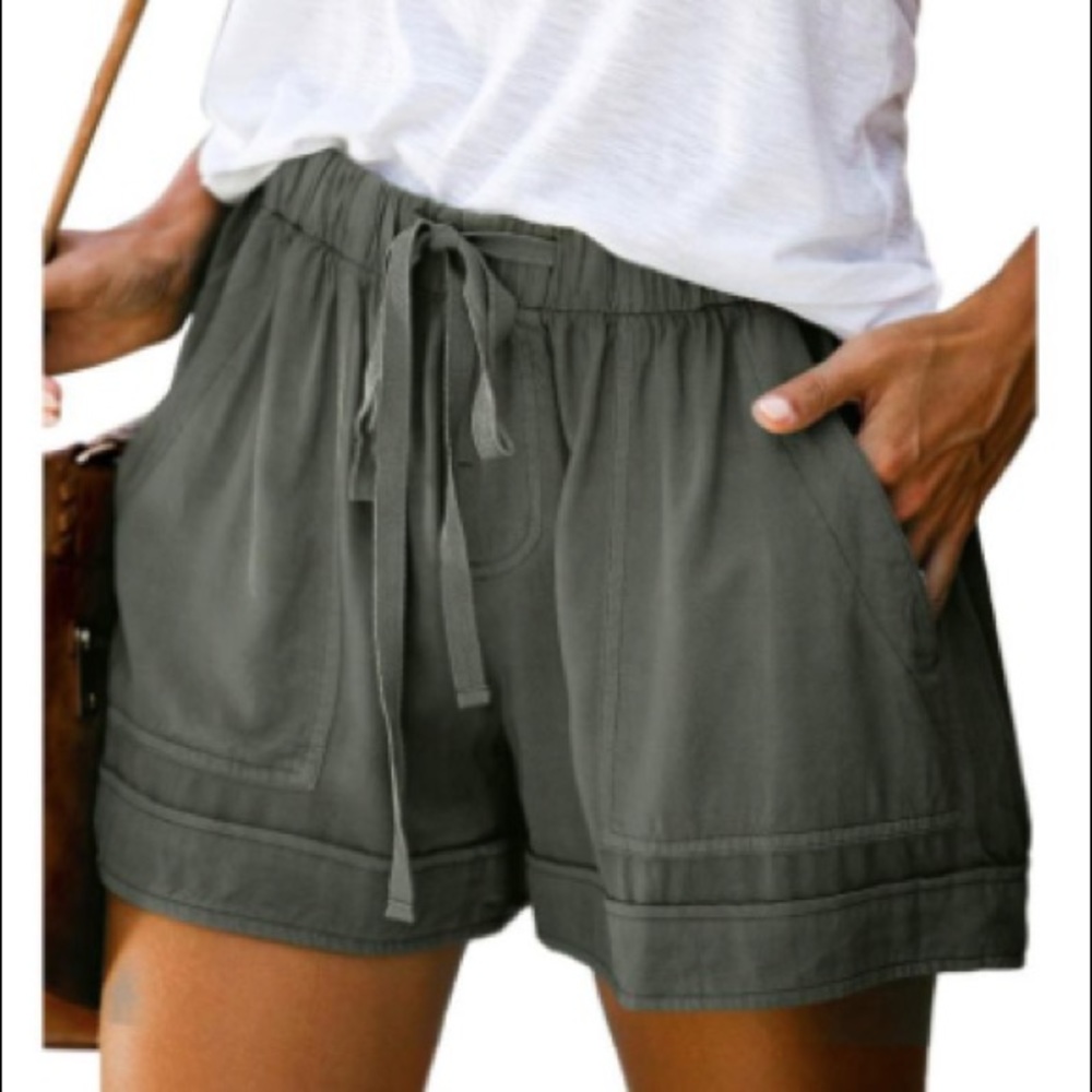 Millie short, Olive